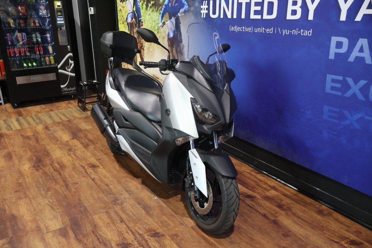 2019 YAMAHA XMAX 300 (CZD300A) SCOOTER