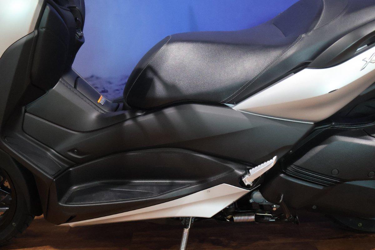 2019 YAMAHA XMAX 300 (CZD300A) SCOOTER