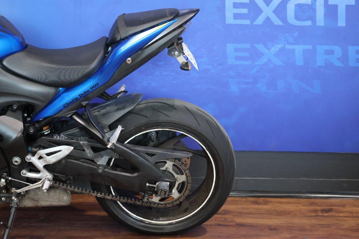 2015 SUZUKI GSX-S1000 ROAD