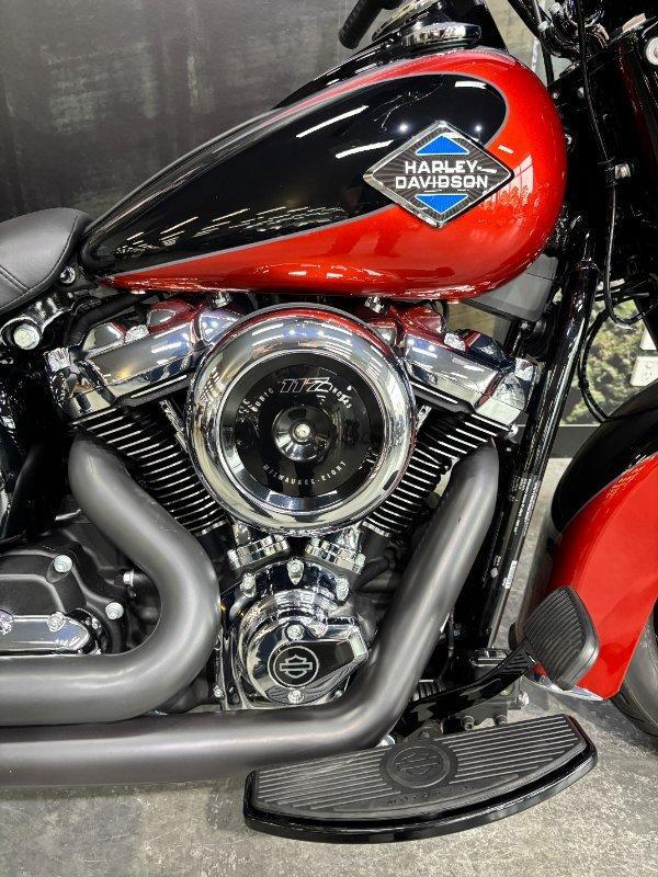 2025 HARLEY-DAVIDSON FLHC HERITAGE CLASSIC (117) CRUISER
