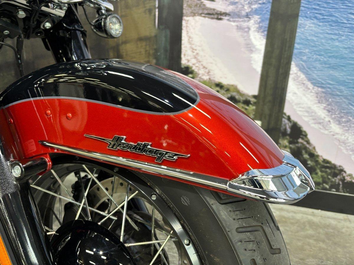 2025 HARLEY-DAVIDSON FLHC HERITAGE CLASSIC (117) CRUISER