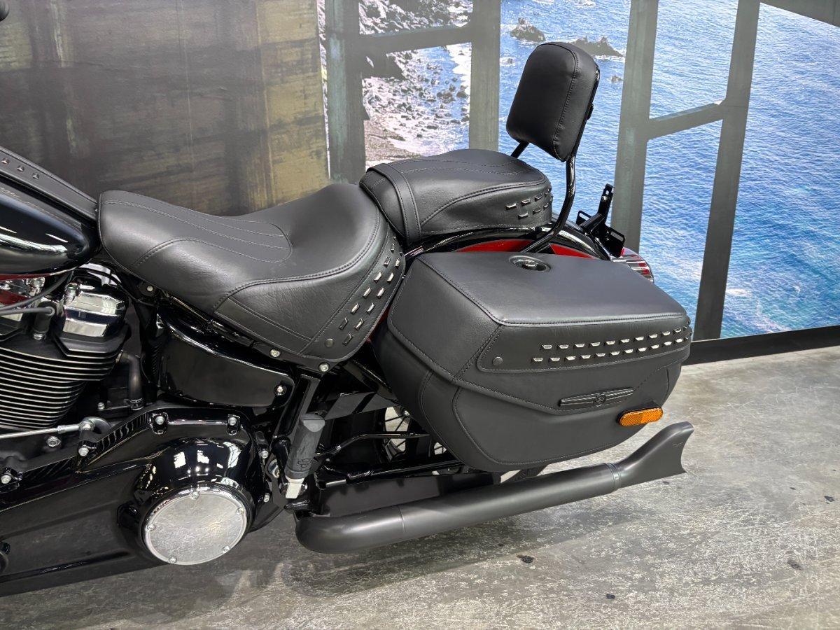 2025 HARLEY-DAVIDSON FLHC HERITAGE CLASSIC (117) CRUISER