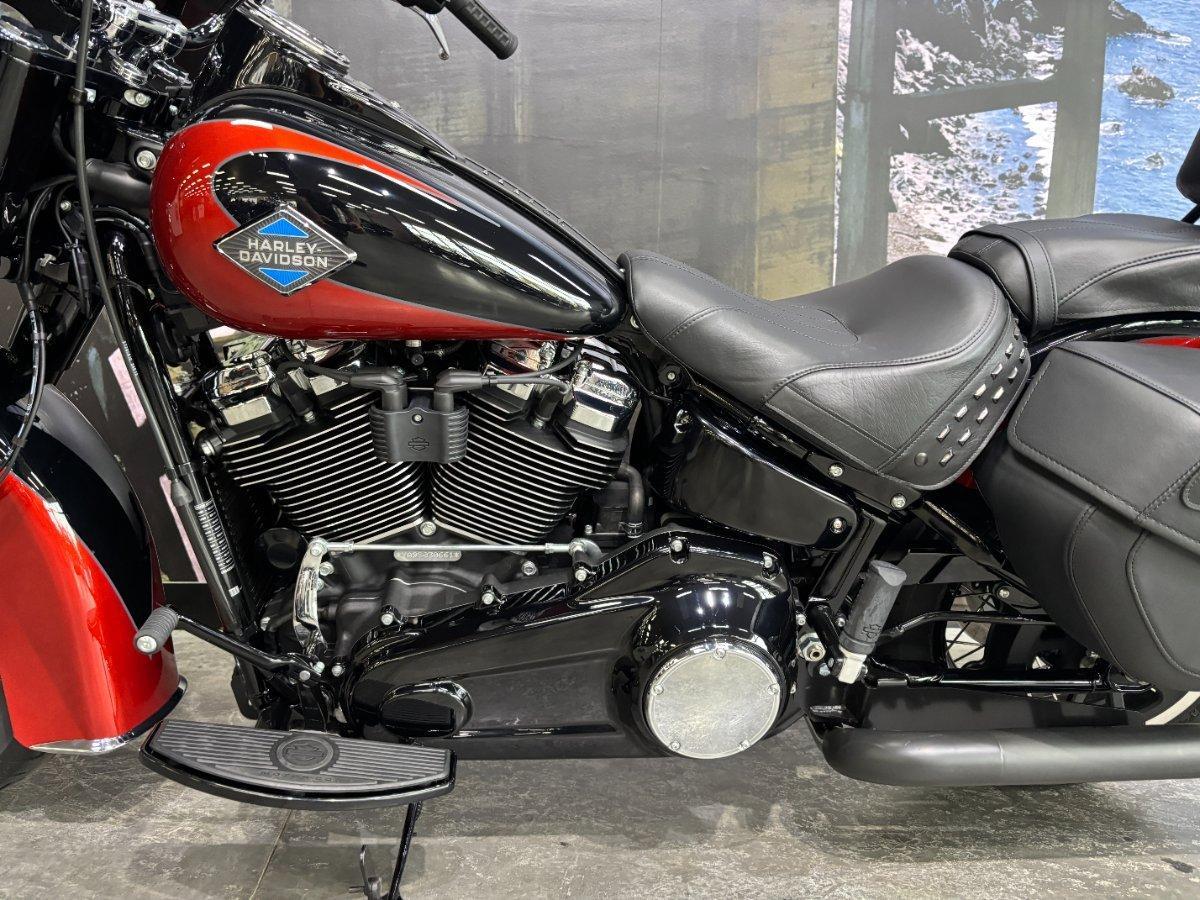 2025 HARLEY-DAVIDSON FLHC HERITAGE CLASSIC (117) CRUISER