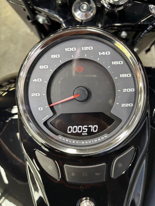 2025 HARLEY-DAVIDSON FLHC HERITAGE CLASSIC (117) CRUISER