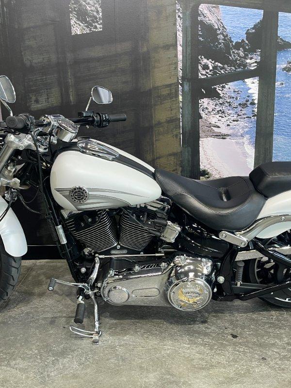 2017 HARLEY-DAVIDSON FXSB SOFTAIL BREAKOUT CRUISER
