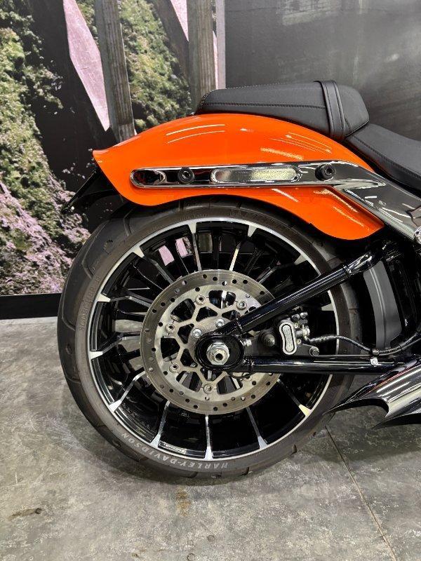2023 HARLEY-DAVIDSON FXBR BREAKOUT (117) CRUISER