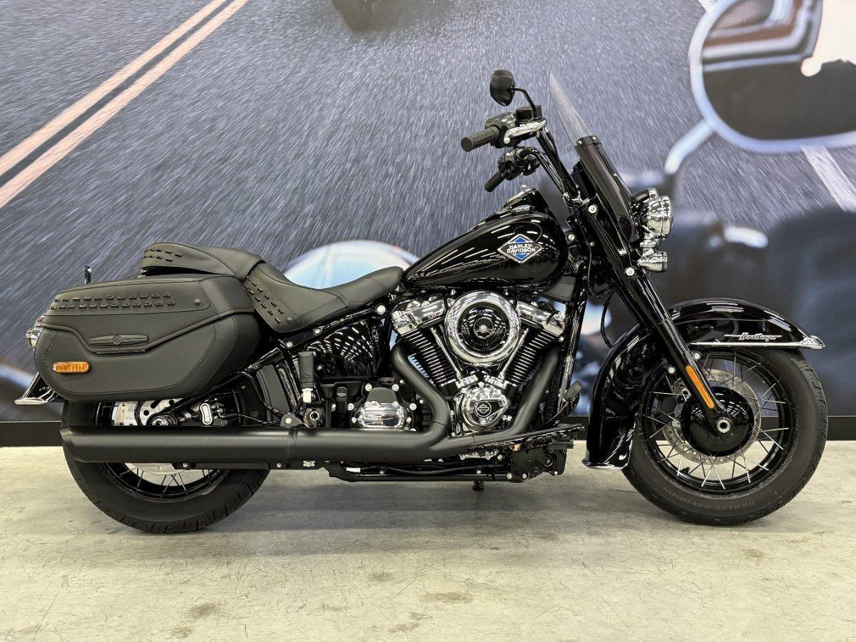 2026 HARLEY-DAVIDSON FLHC HERITAGE CLASSIC (117) CRUISER