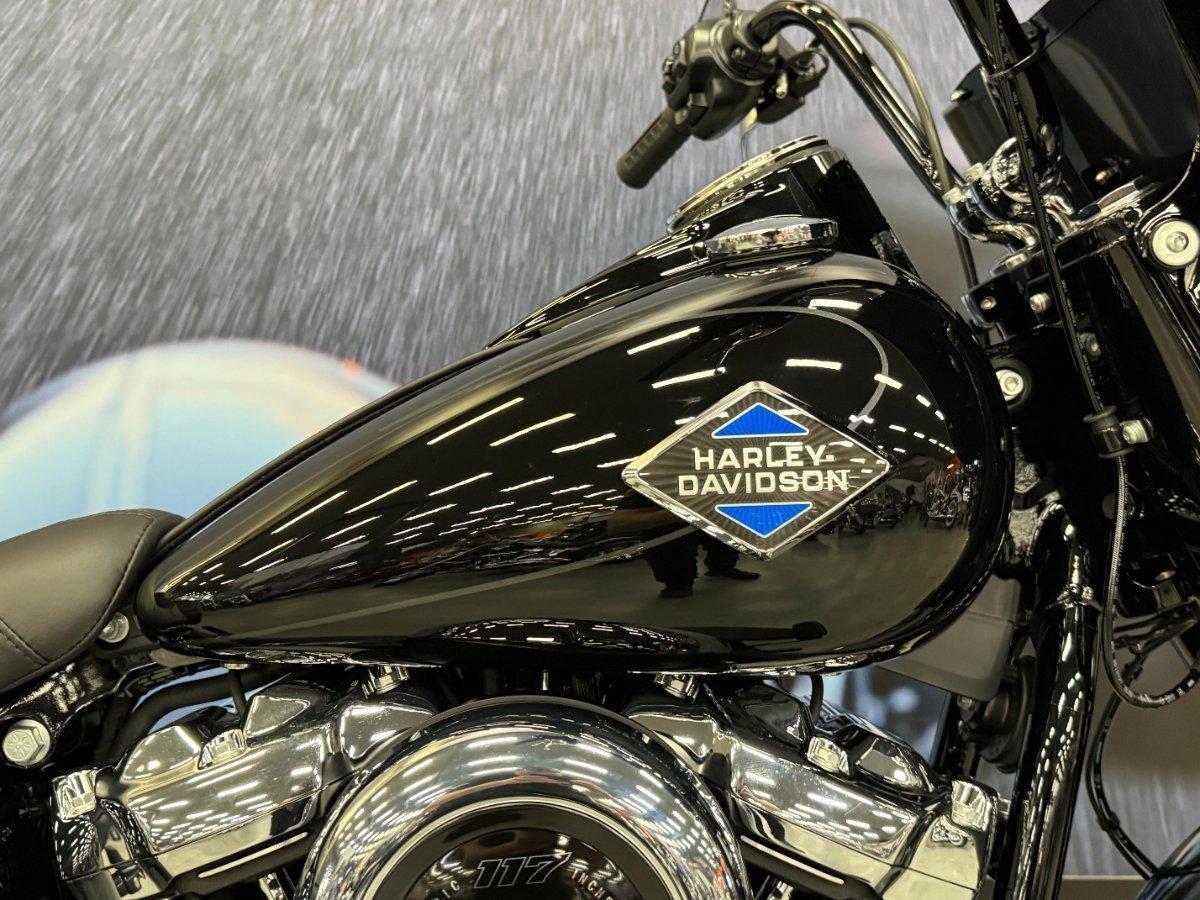 2026 HARLEY-DAVIDSON FLHC HERITAGE CLASSIC (117) CRUISER