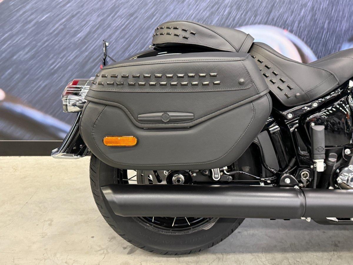 2026 HARLEY-DAVIDSON FLHC HERITAGE CLASSIC (117) CRUISER