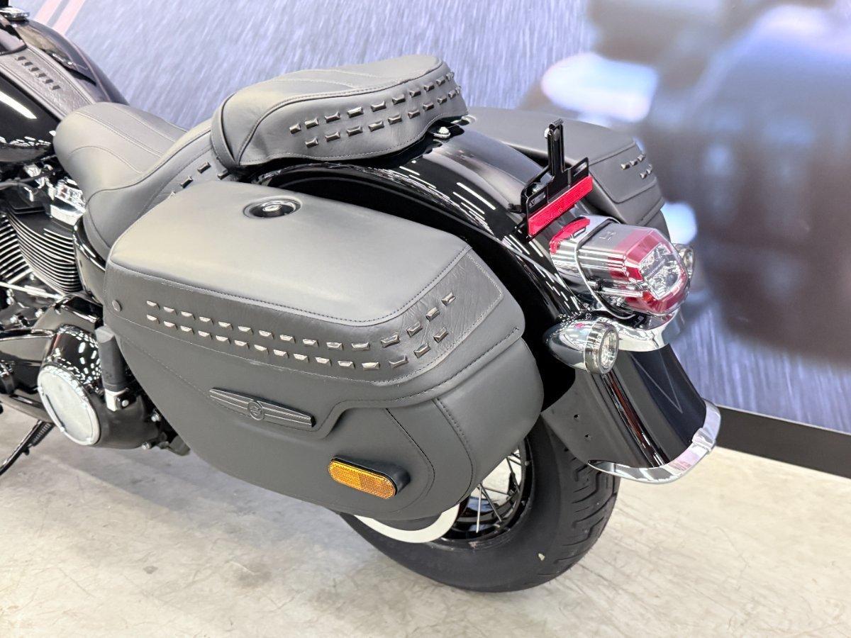 2026 HARLEY-DAVIDSON FLHC HERITAGE CLASSIC (117) CRUISER