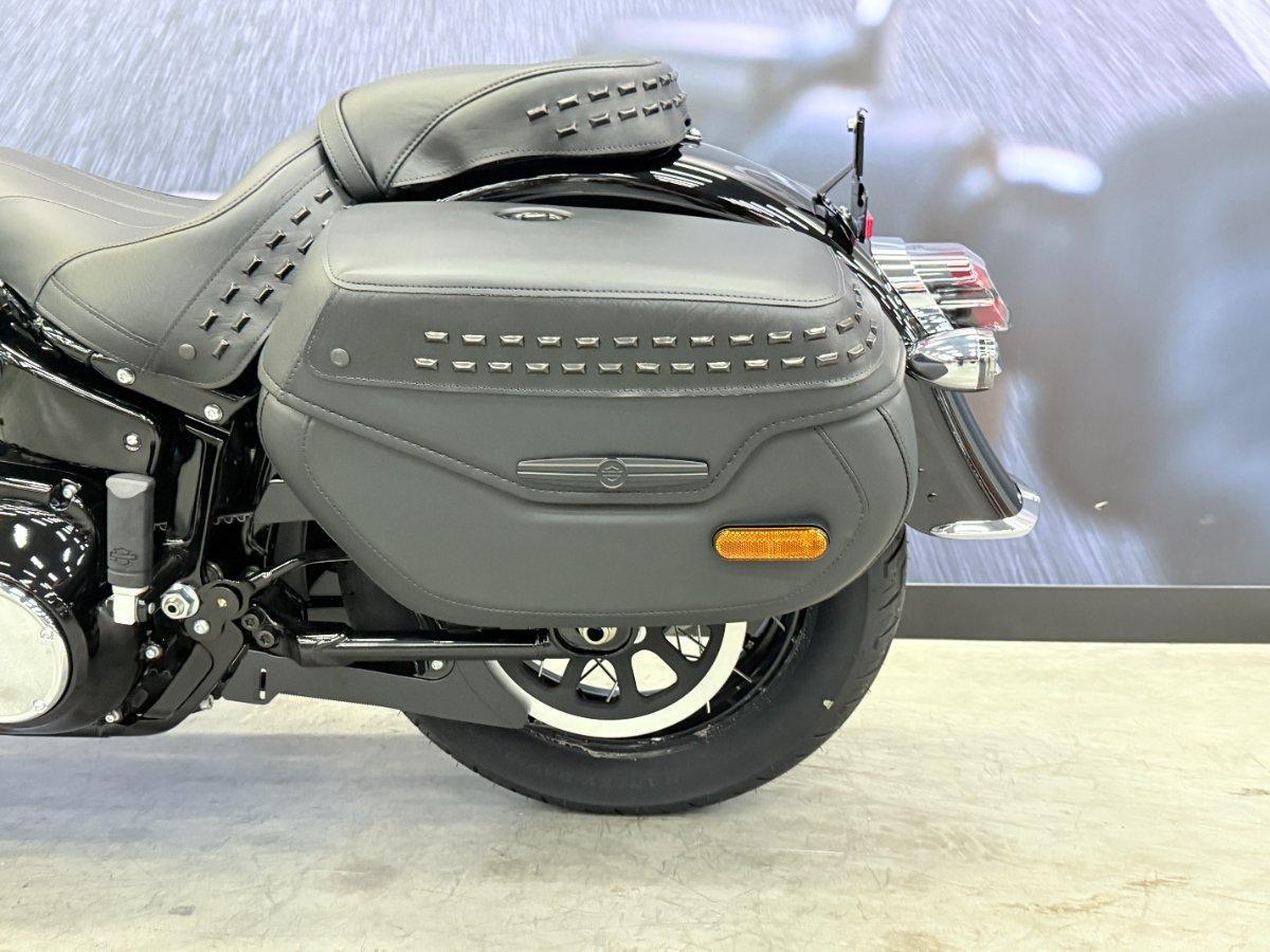 2026 HARLEY-DAVIDSON FLHC HERITAGE CLASSIC (117) CRUISER