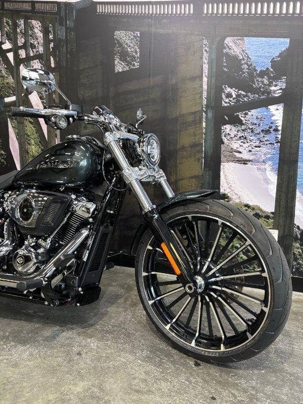 2026 HARLEY-DAVIDSON FXBR BREAKOUT (117) CRUISER