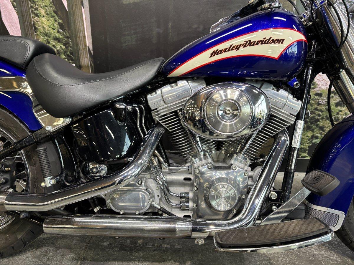 2005 HARLEY-DAVIDSON FLSTCI HERITAGE S/TAIL CLASSIC CRUISER