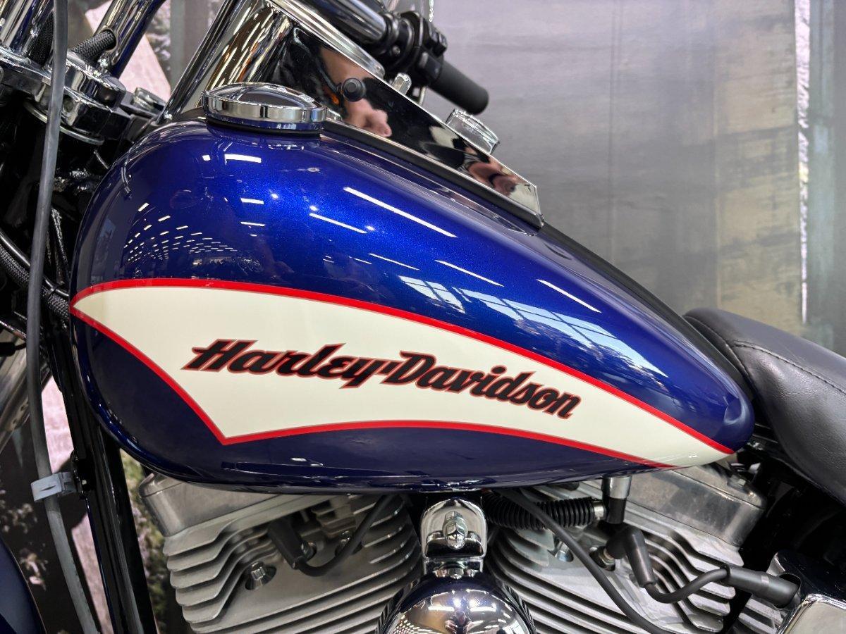 2005 HARLEY-DAVIDSON FLSTCI HERITAGE S/TAIL CLASSIC CRUISER