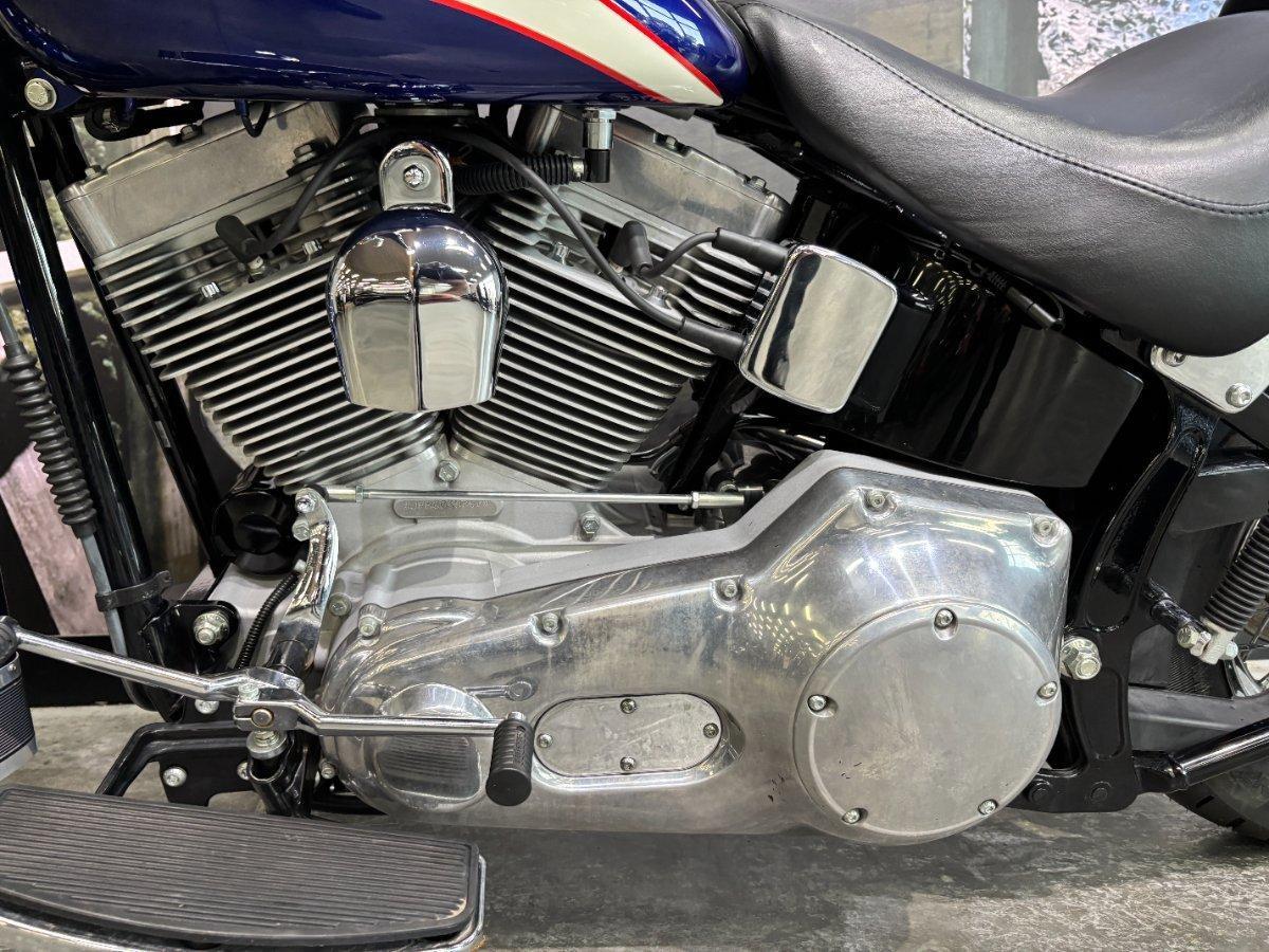 2005 HARLEY-DAVIDSON FLSTCI HERITAGE S/TAIL CLASSIC CRUISER