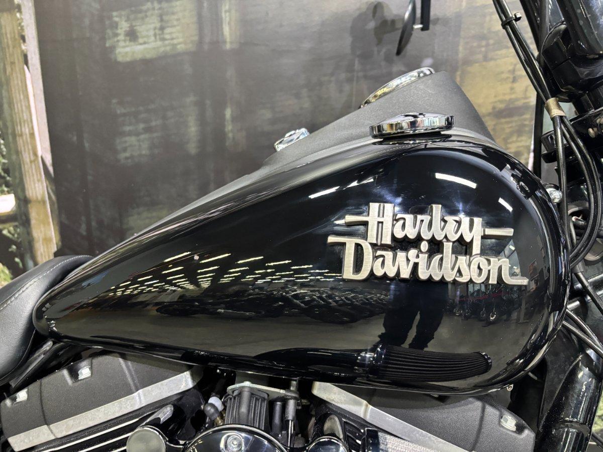 2017 HARLEY-DAVIDSON FXDB STREET BOB CRUISER