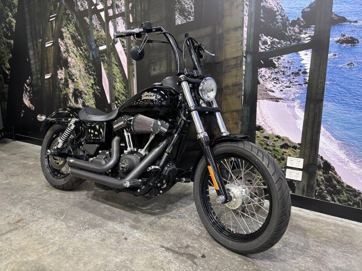 2017 HARLEY-DAVIDSON FXDB STREET BOB CRUISER