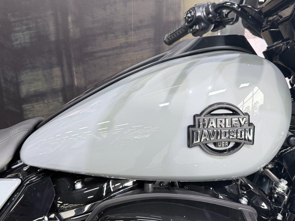 2026 HARLEY-DAVIDSON FLHXL STREET GLIDE LIMITED 117 CRUISER