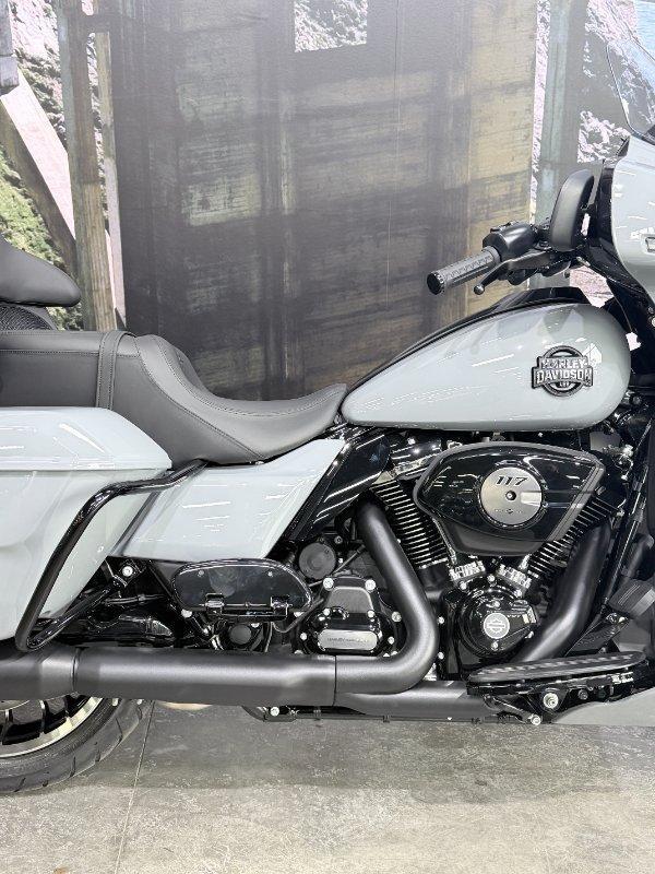 2026 HARLEY-DAVIDSON FLHXL STREET GLIDE LIMITED 117 CRUISER