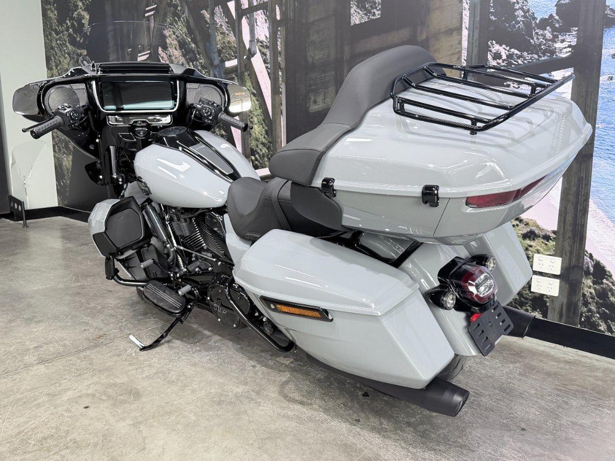 2026 HARLEY-DAVIDSON FLHXL STREET GLIDE LIMITED 117 CRUISER