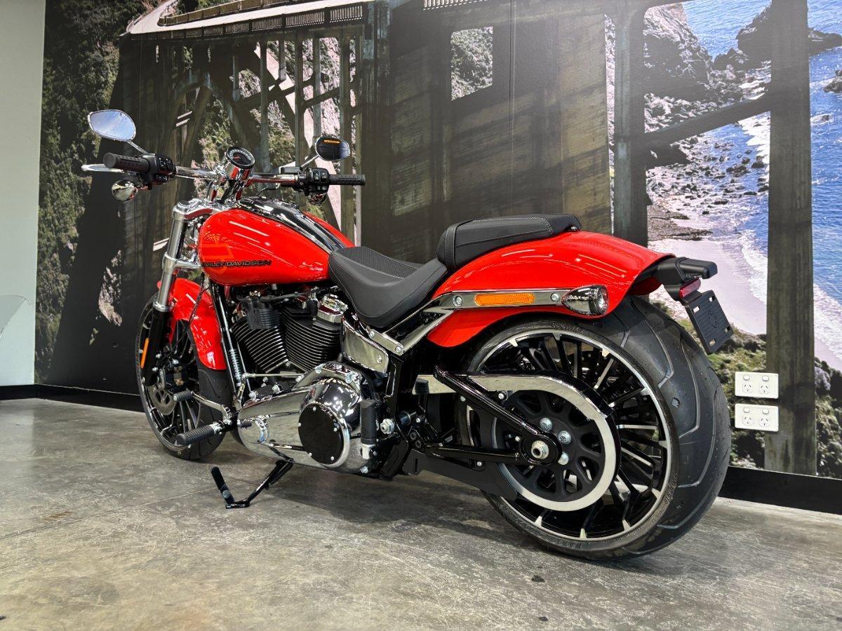 2026 HARLEY-DAVIDSON FXBR BREAKOUT (117) CRUISER