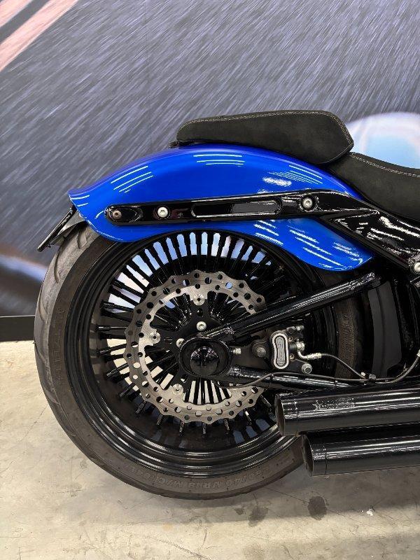 2019 HARLEY-DAVIDSON FXBRS BREAKOUT (114) CRUISER