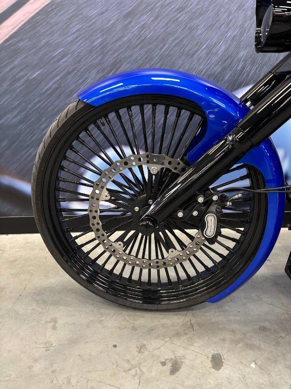 2019 HARLEY-DAVIDSON FXBRS BREAKOUT (114) CRUISER