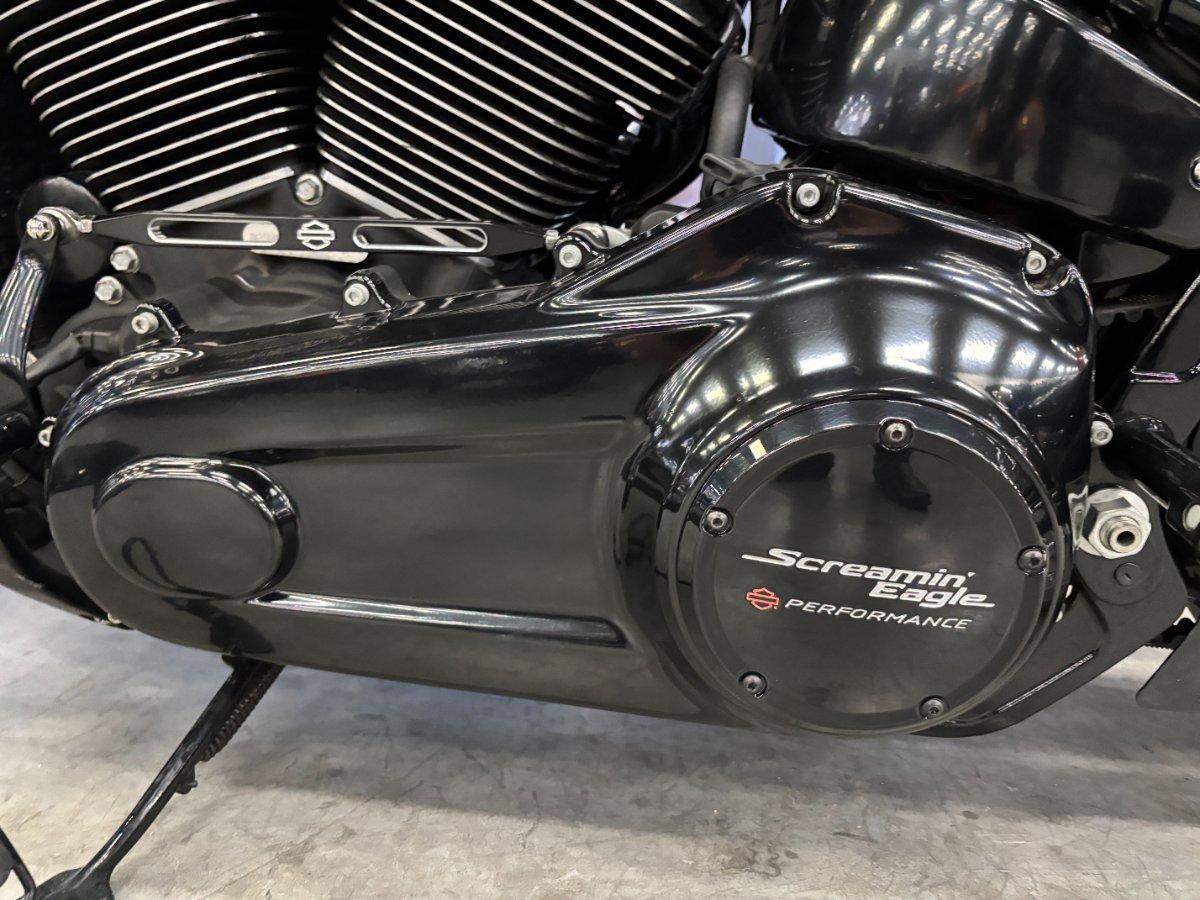 2019 HARLEY-DAVIDSON FXBRS BREAKOUT (114) CRUISER