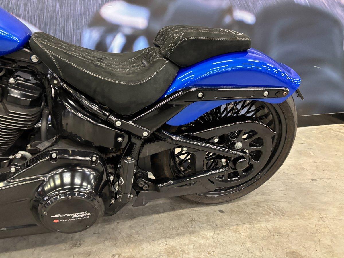 2019 HARLEY-DAVIDSON FXBRS BREAKOUT (114) CRUISER