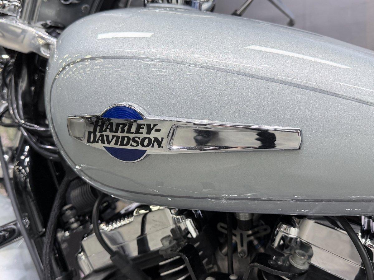 2011 HARLEY-DAVIDSON XL1200C 1200 CUSTOM CRUISER