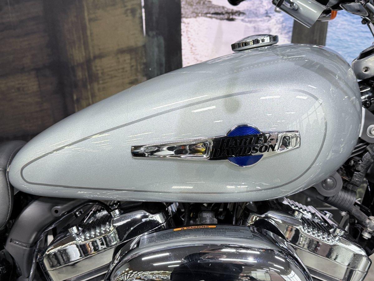 2011 HARLEY-DAVIDSON XL1200C 1200 CUSTOM CRUISER