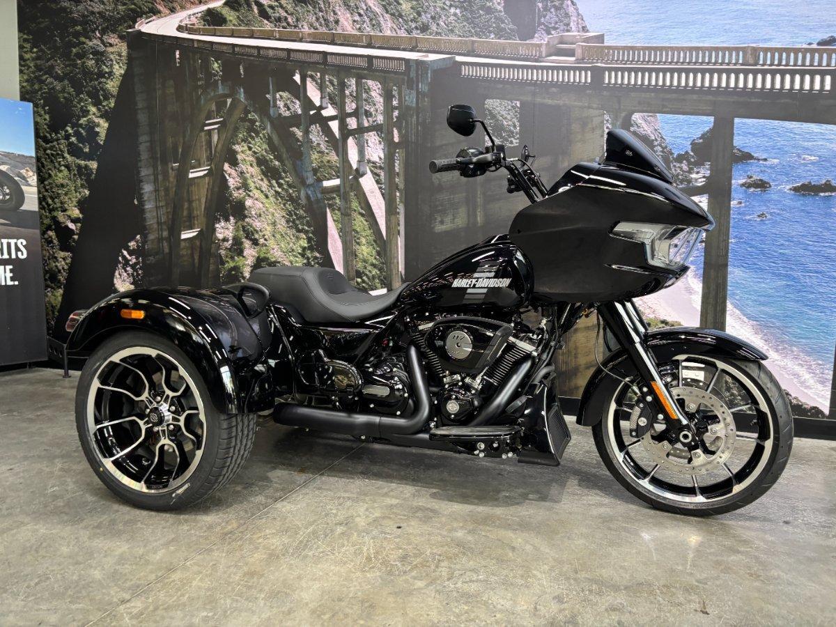 2026 HARLEY-DAVIDSON FLTRT ROAD GLIDE 3 TOURER