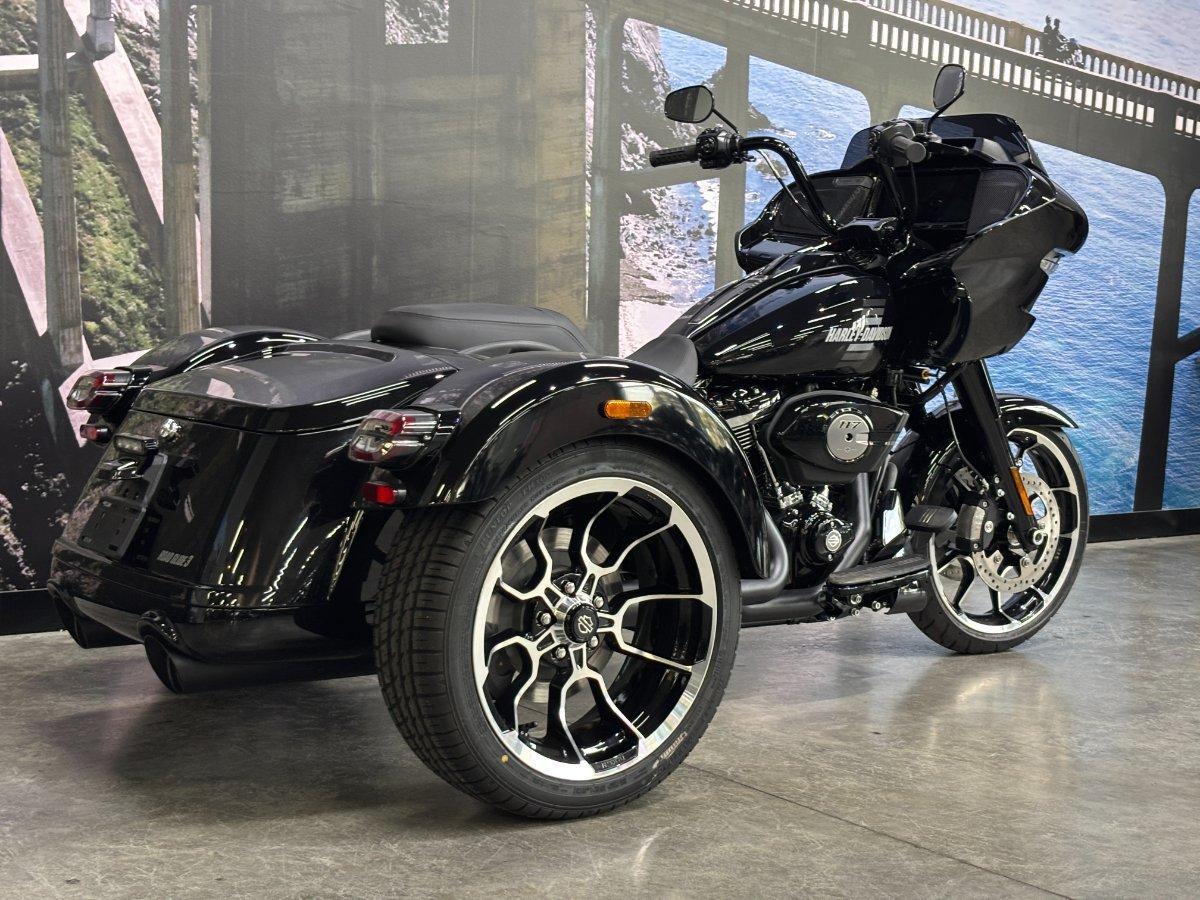 2026 HARLEY-DAVIDSON FLTRT ROAD GLIDE 3 TOURER