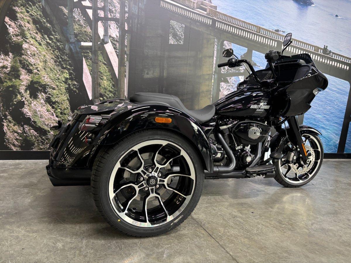 2026 HARLEY-DAVIDSON FLTRT ROAD GLIDE 3 TOURER