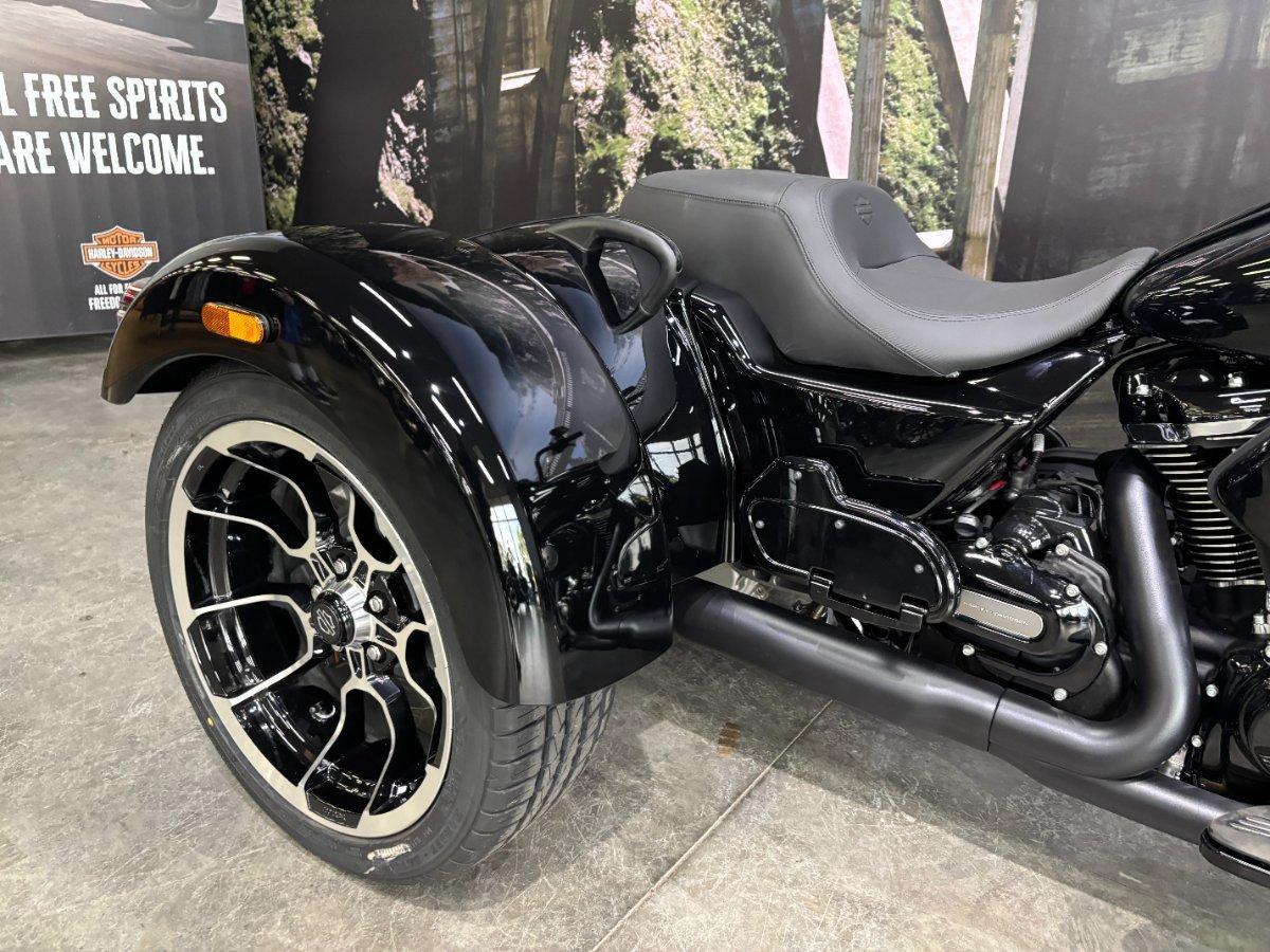 2026 HARLEY-DAVIDSON FLTRT ROAD GLIDE 3 TOURER