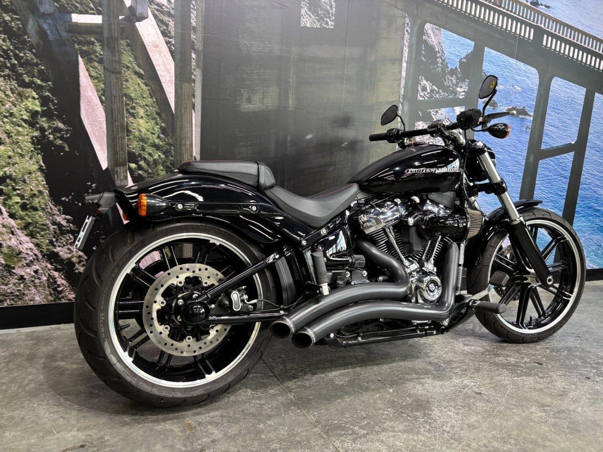 2018 HARLEY-DAVIDSON FXBR BREAKOUT CRUISER
