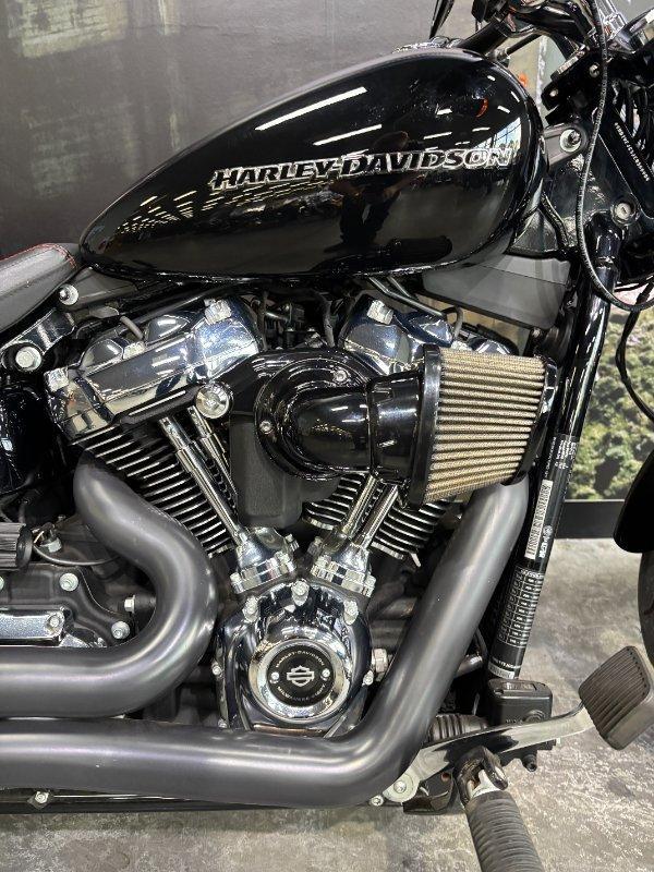2018 HARLEY-DAVIDSON FXBR BREAKOUT CRUISER