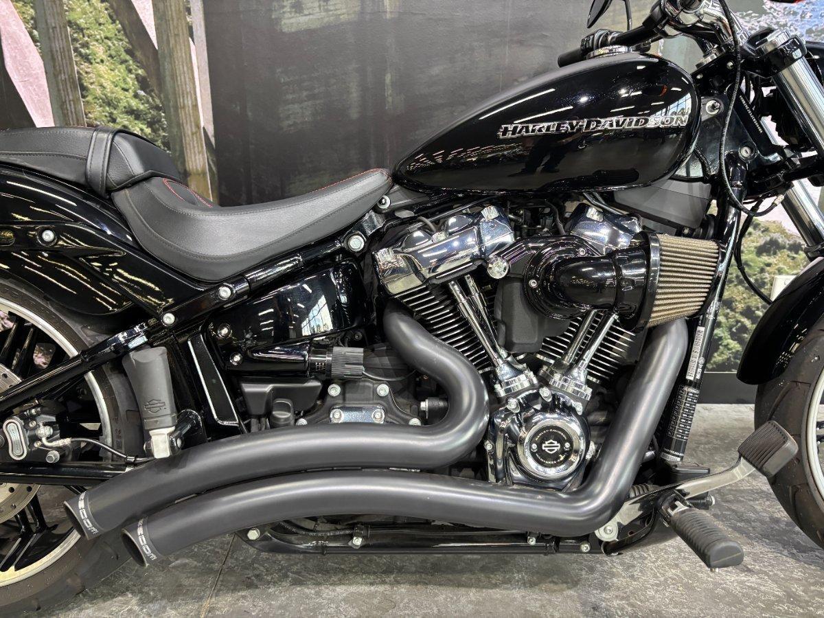 2018 HARLEY-DAVIDSON FXBR BREAKOUT CRUISER