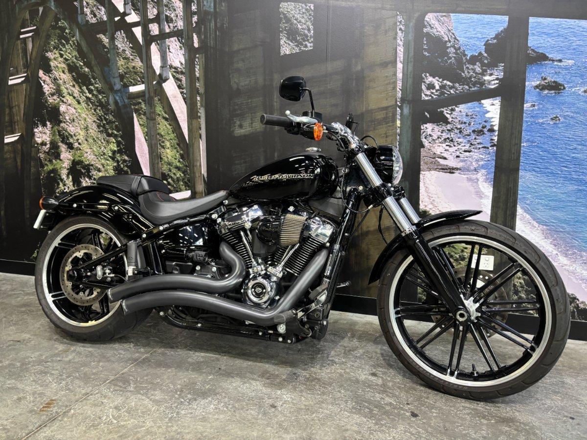 2018 HARLEY-DAVIDSON FXBR BREAKOUT CRUISER