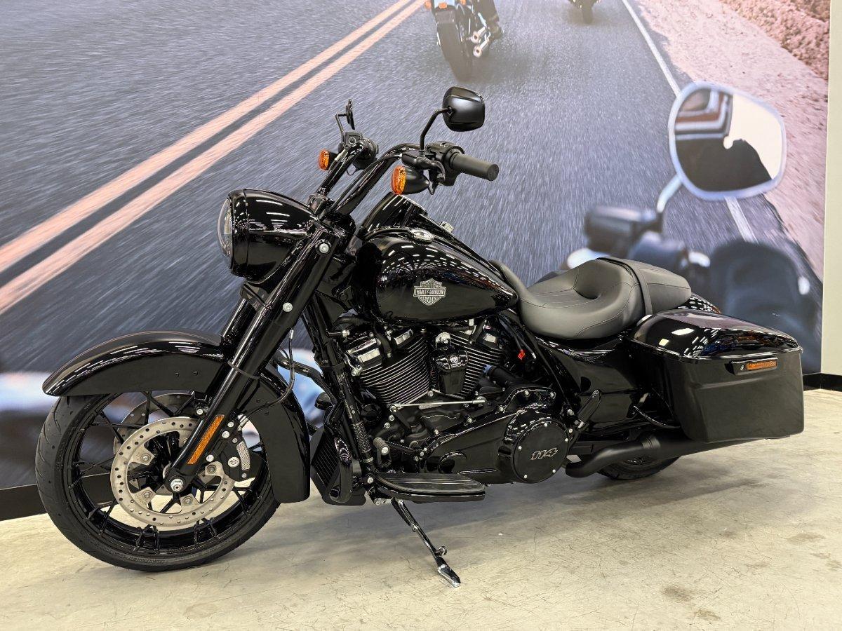 2025 HARLEY-DAVIDSON FLHRXS ROAD KING SPECIAL CRUISER