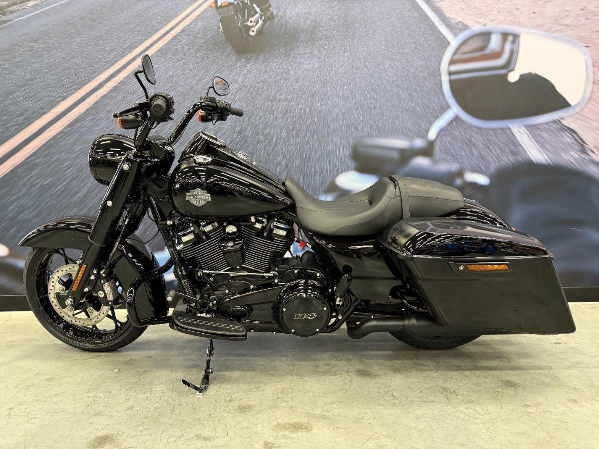 2025 HARLEY-DAVIDSON FLHRXS ROAD KING SPECIAL CRUISER