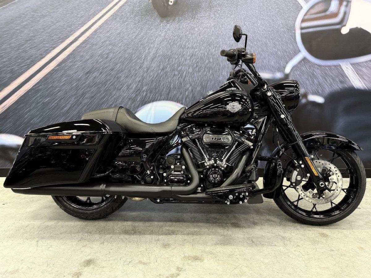 2025 HARLEY-DAVIDSON FLHRXS ROAD KING SPECIAL CRUISER