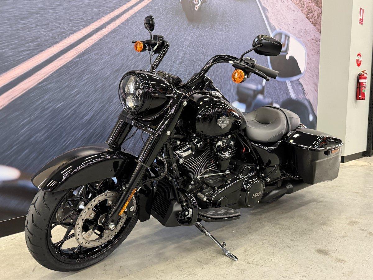 2025 HARLEY-DAVIDSON FLHRXS ROAD KING SPECIAL CRUISER