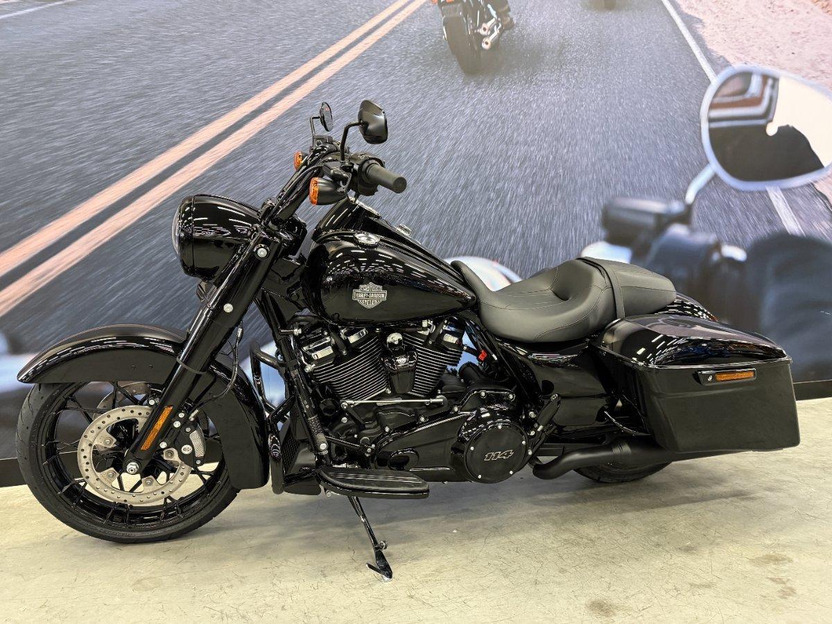 2025 HARLEY-DAVIDSON FLHRXS ROAD KING SPECIAL CRUISER