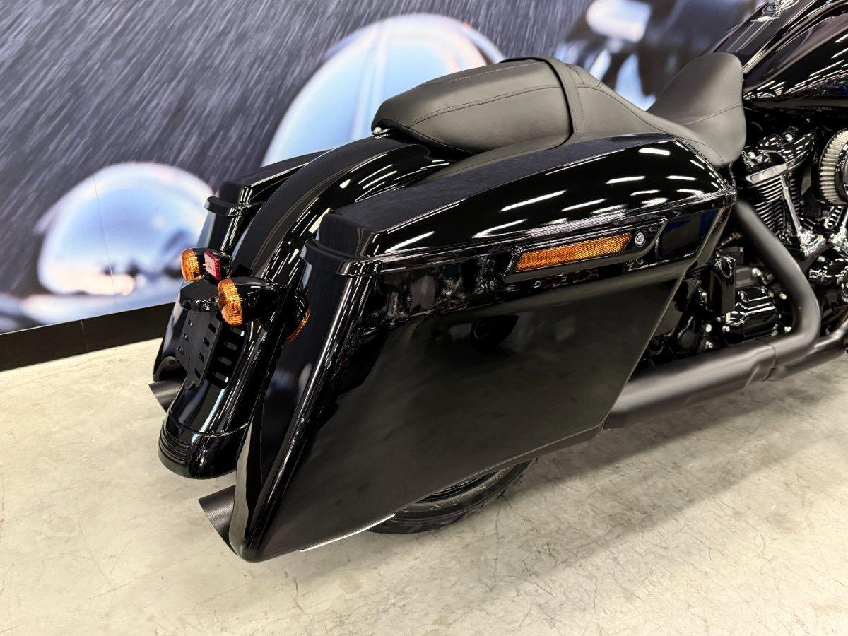 2025 HARLEY-DAVIDSON FLHRXS ROAD KING SPECIAL CRUISER