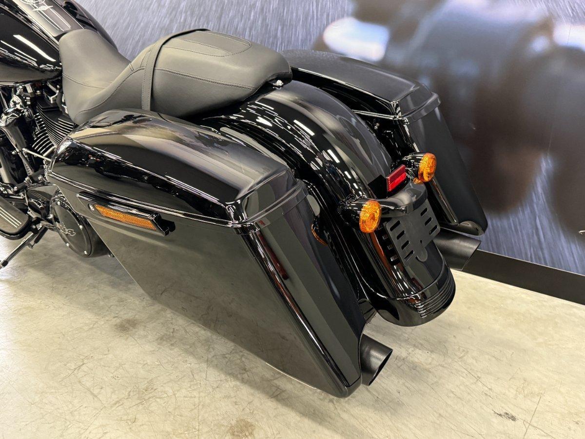 2025 HARLEY-DAVIDSON FLHRXS ROAD KING SPECIAL CRUISER