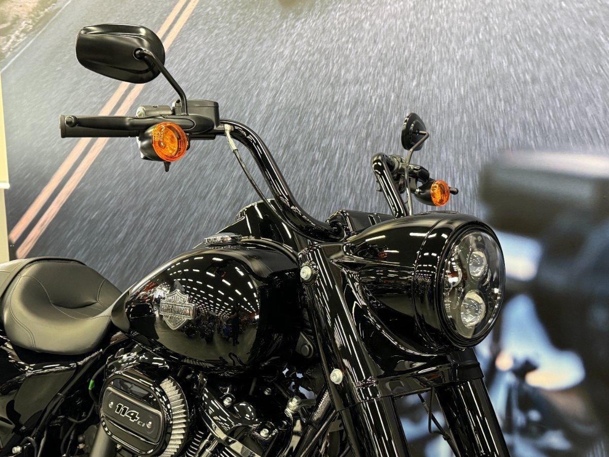 2025 HARLEY-DAVIDSON FLHRXS ROAD KING SPECIAL CRUISER