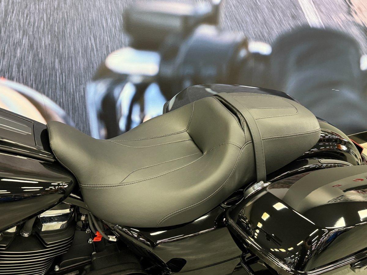 2025 HARLEY-DAVIDSON FLHRXS ROAD KING SPECIAL CRUISER