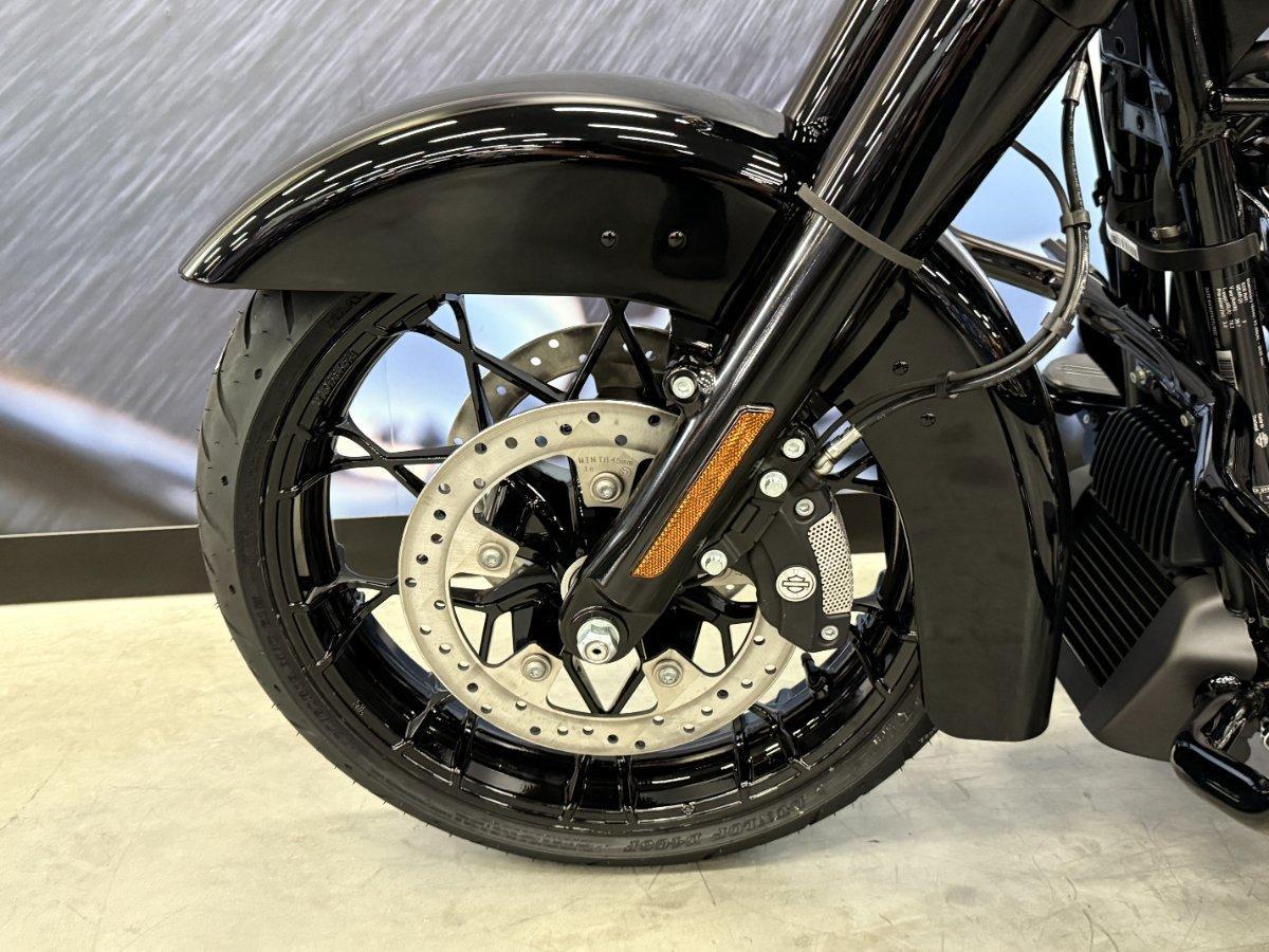 2025 HARLEY-DAVIDSON FLHRXS ROAD KING SPECIAL CRUISER