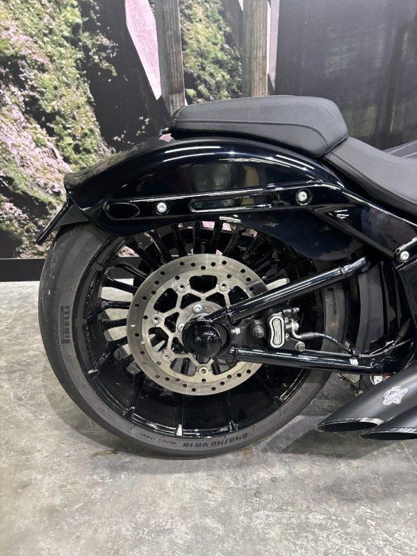 2024 HARLEY-DAVIDSON FXBR BREAKOUT (117) CRUISER